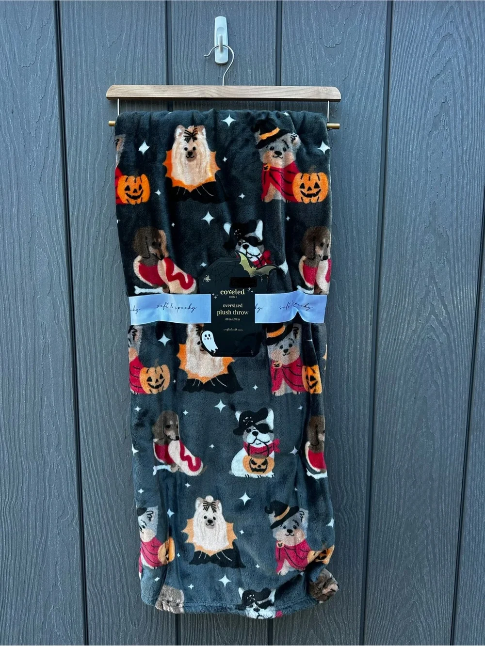 Dogs in Halloween Costumes Plush Throw Blanket - Conveted Home NWT